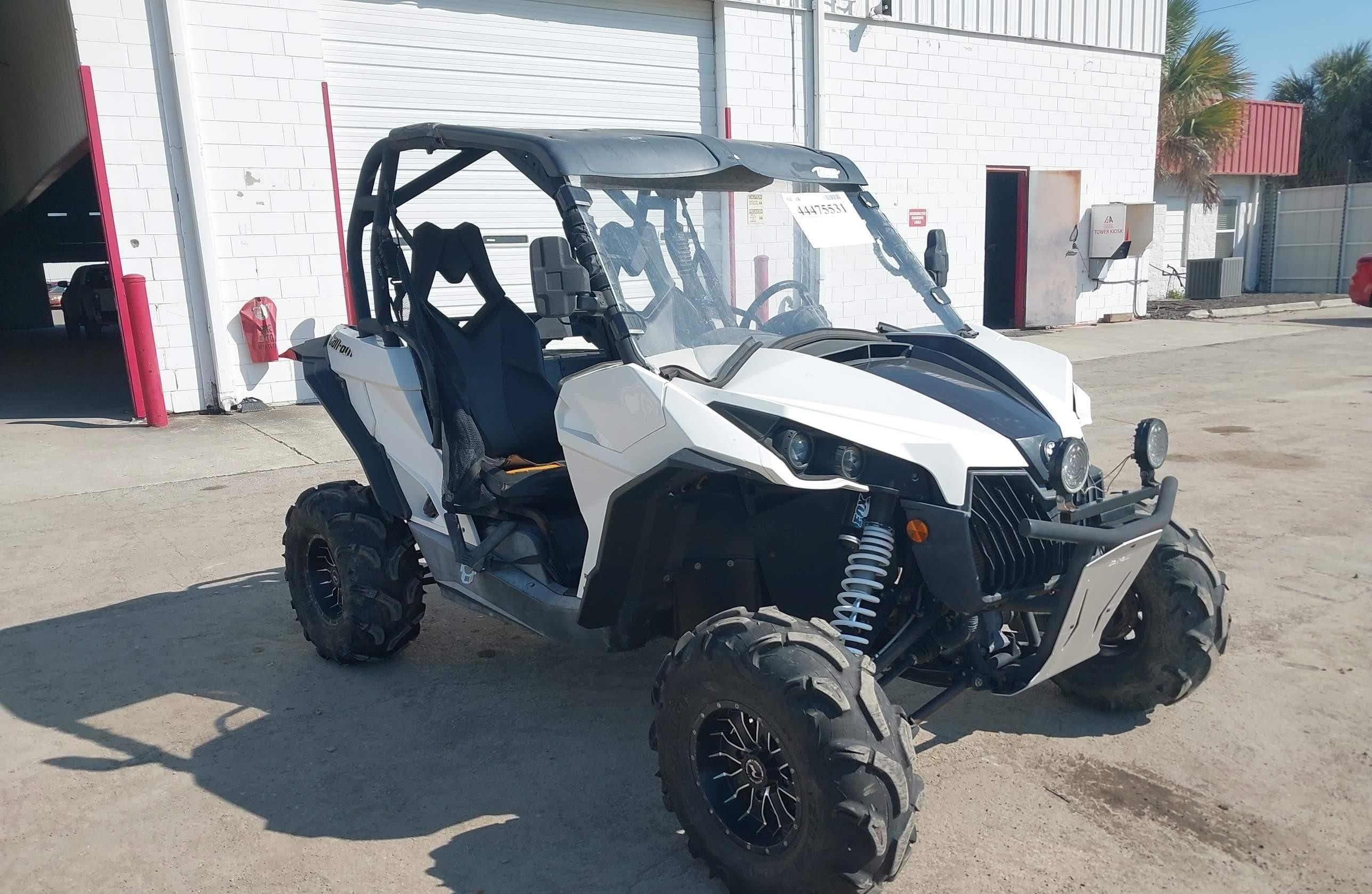 CAN-AM MAVERICK 2015, 9 061 км, 2 бензин — фото с аукциона, доставка в Беларусь