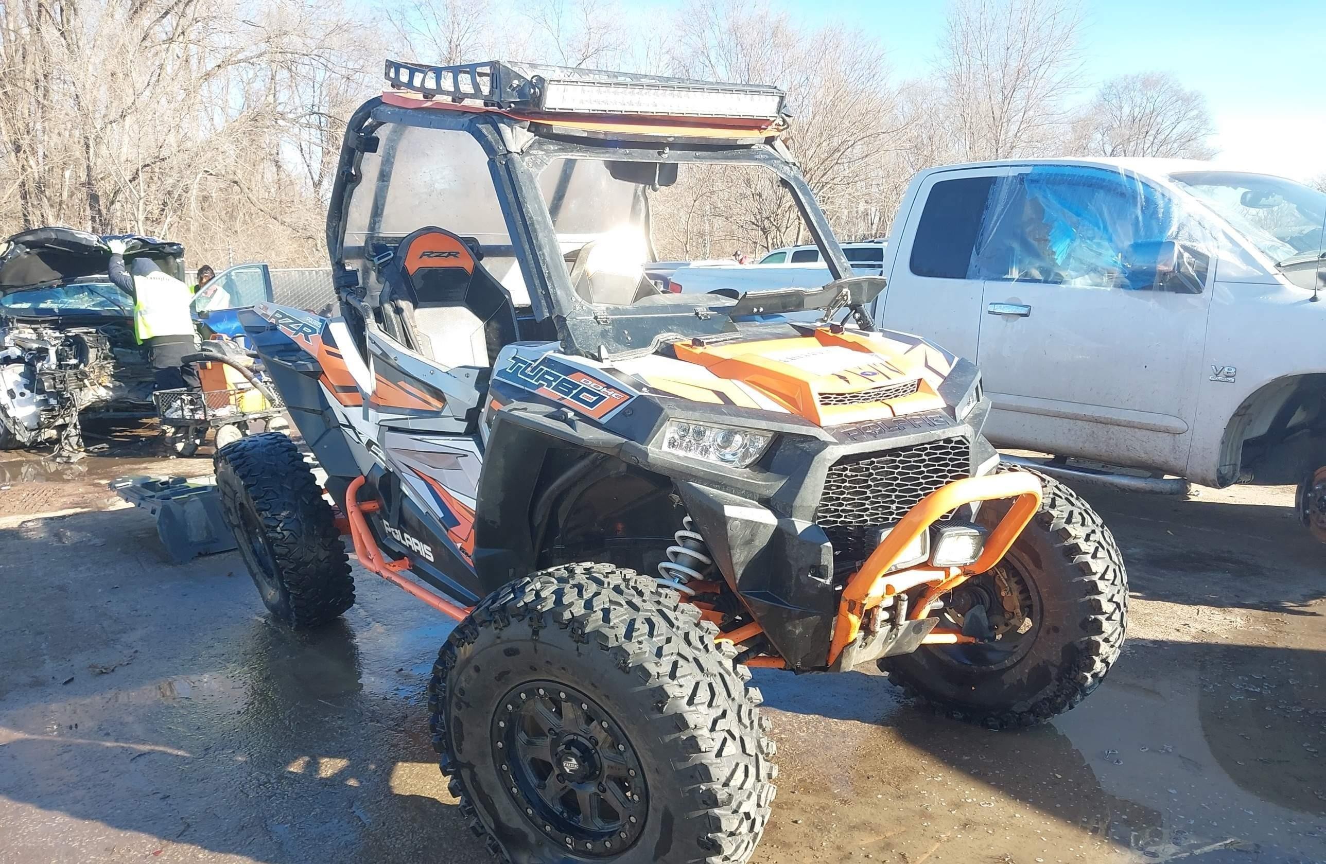 POLARIS RZR 2018, 5 098 км, 2 бензин — фото с аукциона, доставка в Беларусь