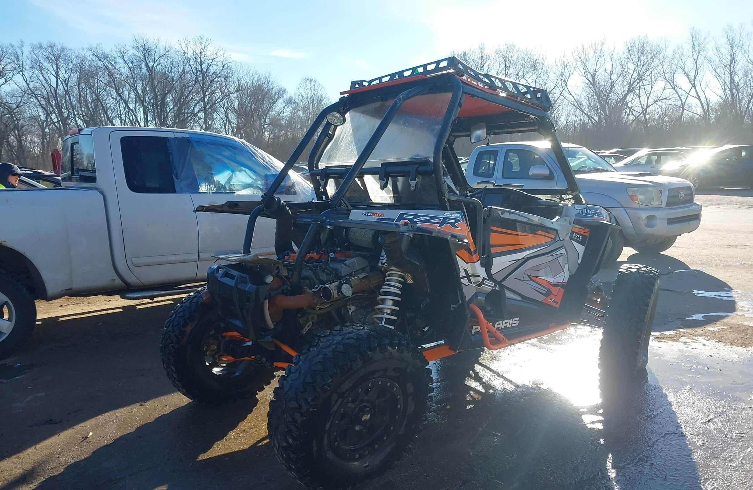 POLARIS RZR 2018, 5 098 км, 2 бензин — фото 4