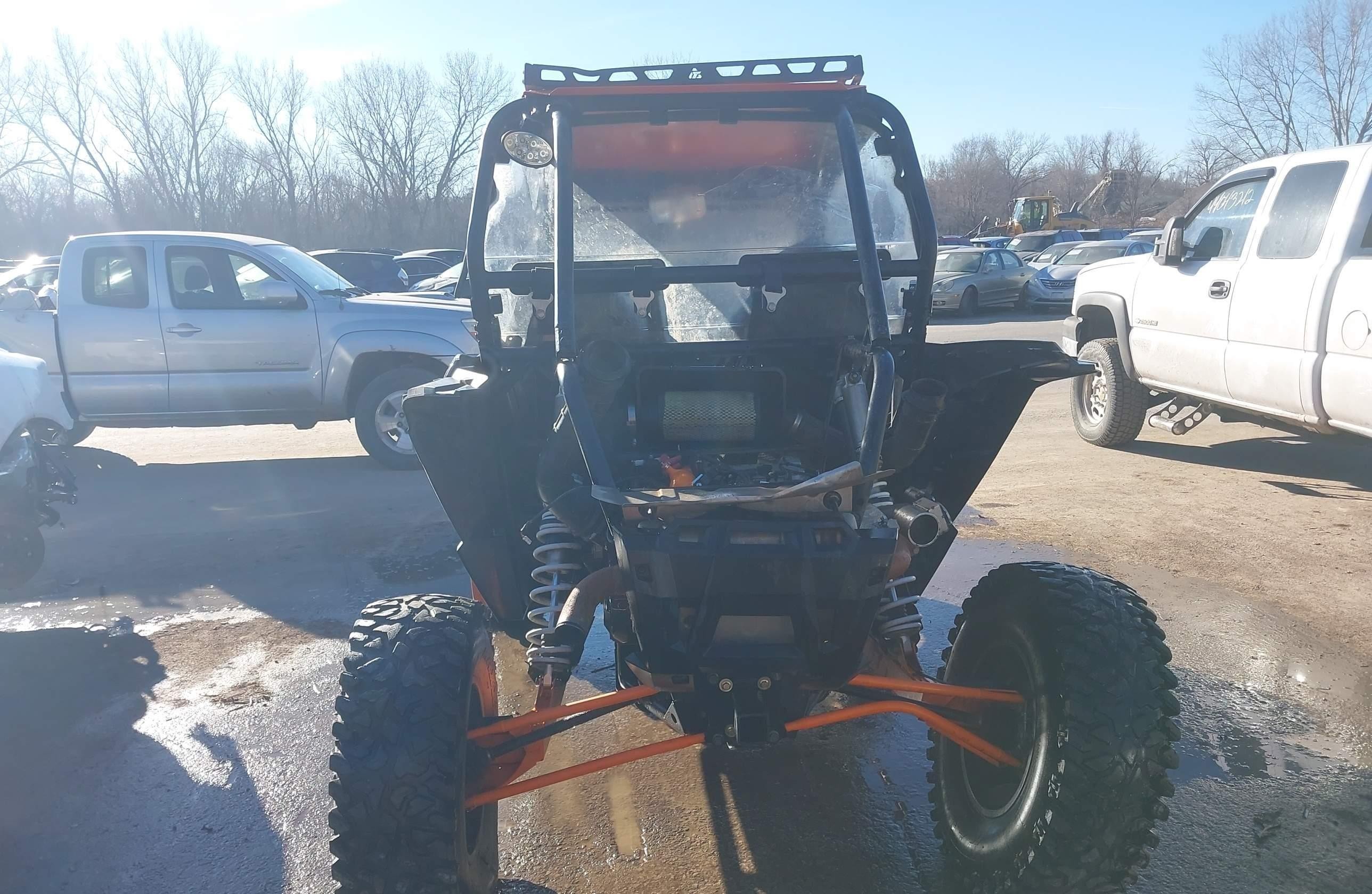 POLARIS RZR 2018, 5 098 км, 2 бензин — фото 6