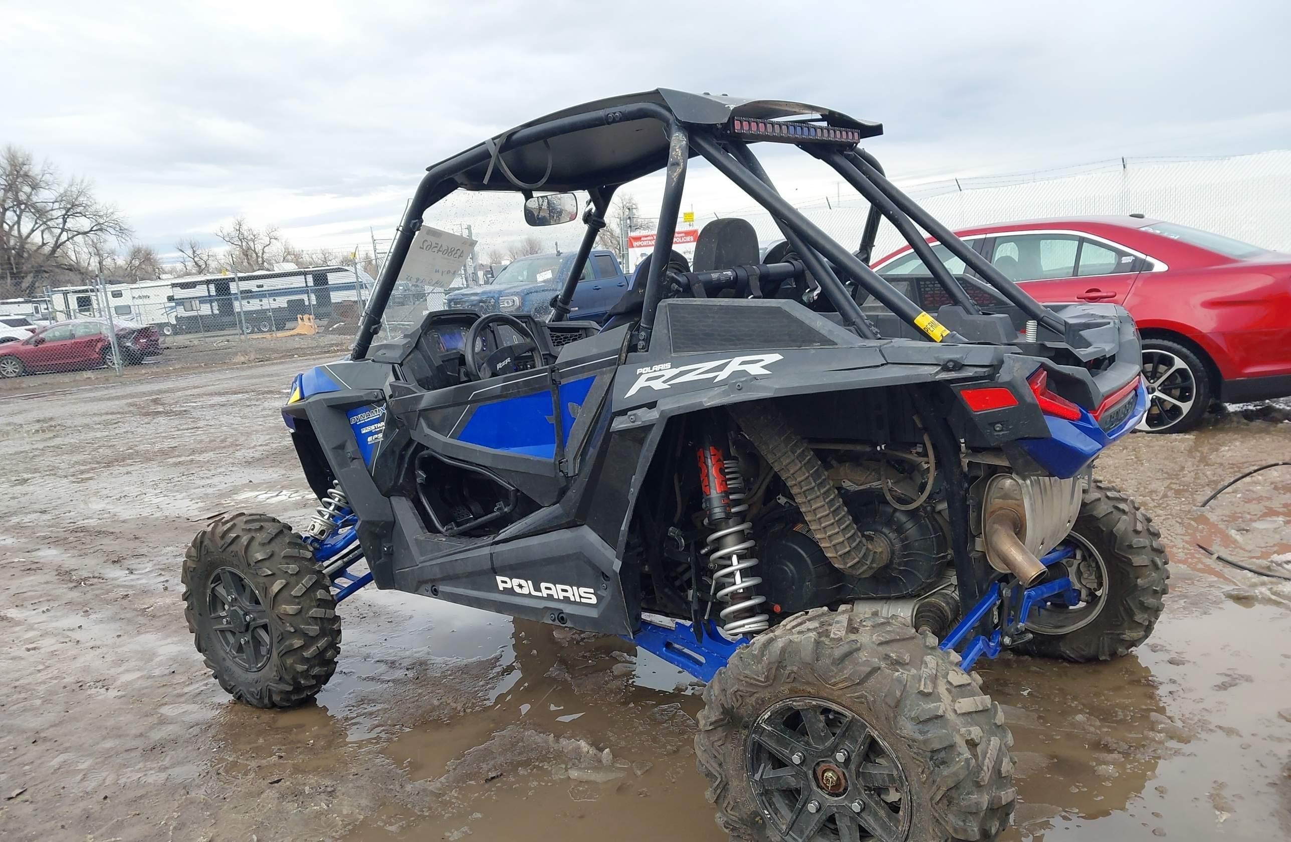 POLARIS RZR 2019, 3 444 км, 2 бензин — фото 3