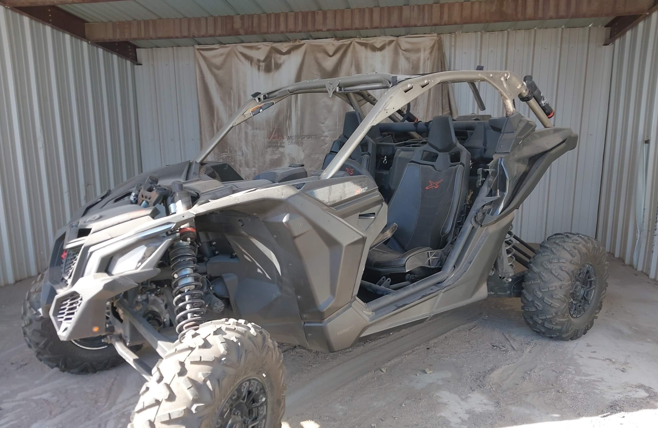 CAN-AM MAVERICK X3 2021, 3 бензин — фото с аукциона, доставка в Беларусь