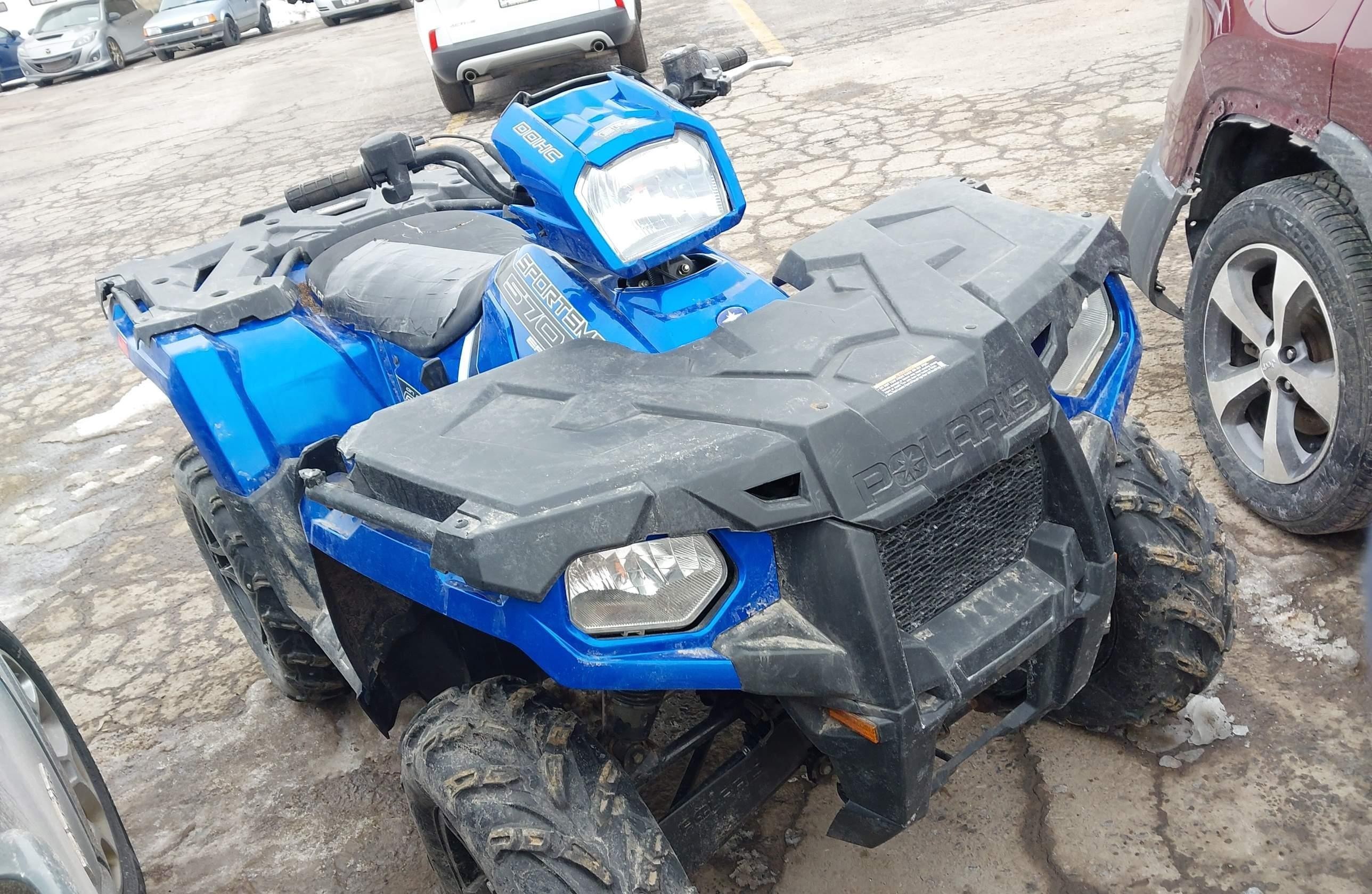 POLARIS SPORTSMAN 2018, 1 712 км, 1 бензин — фото с аукциона, доставка в Беларусь