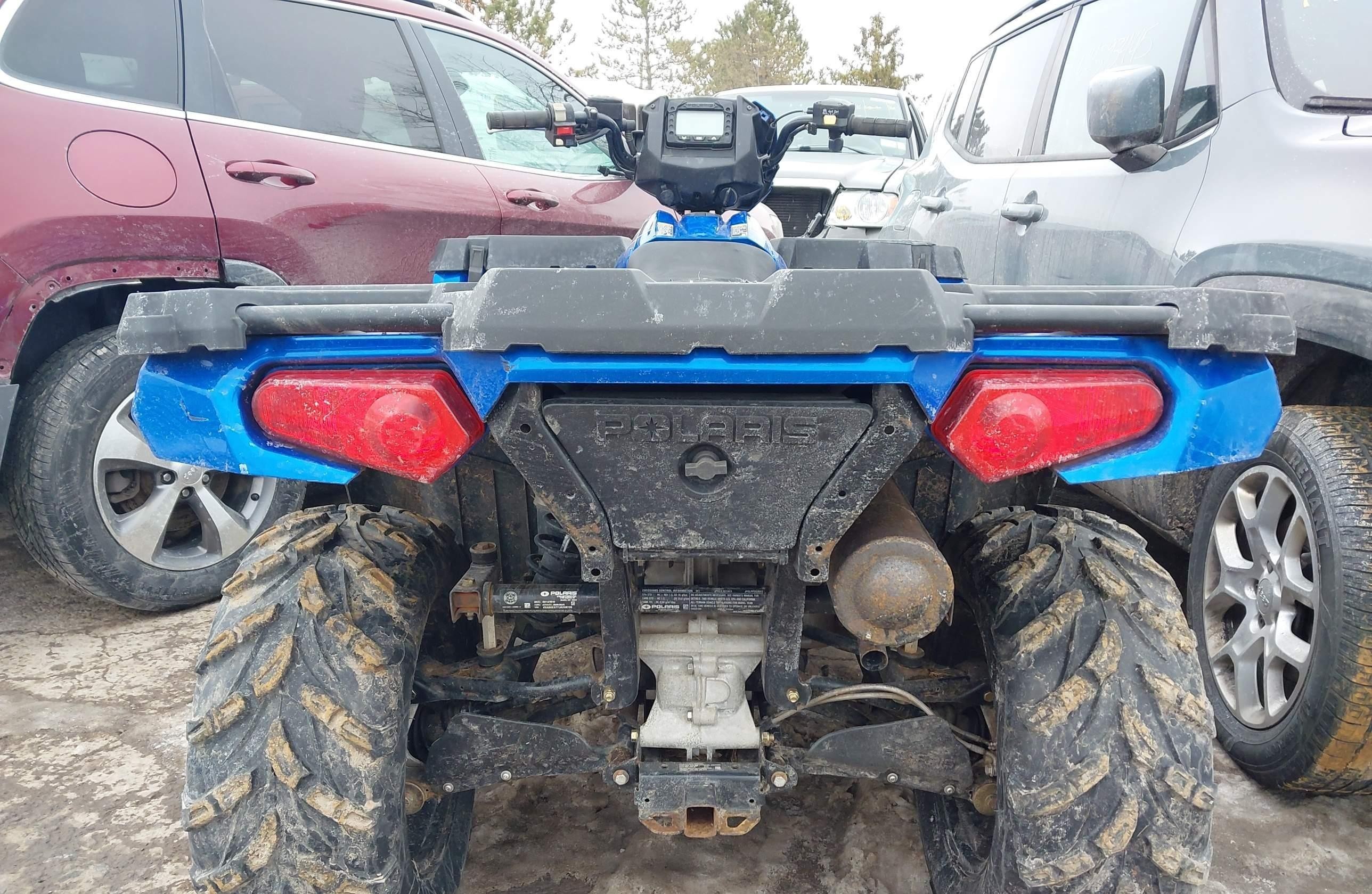 POLARIS SPORTSMAN 2018, 1 712 км, 1 бензин — фото 6