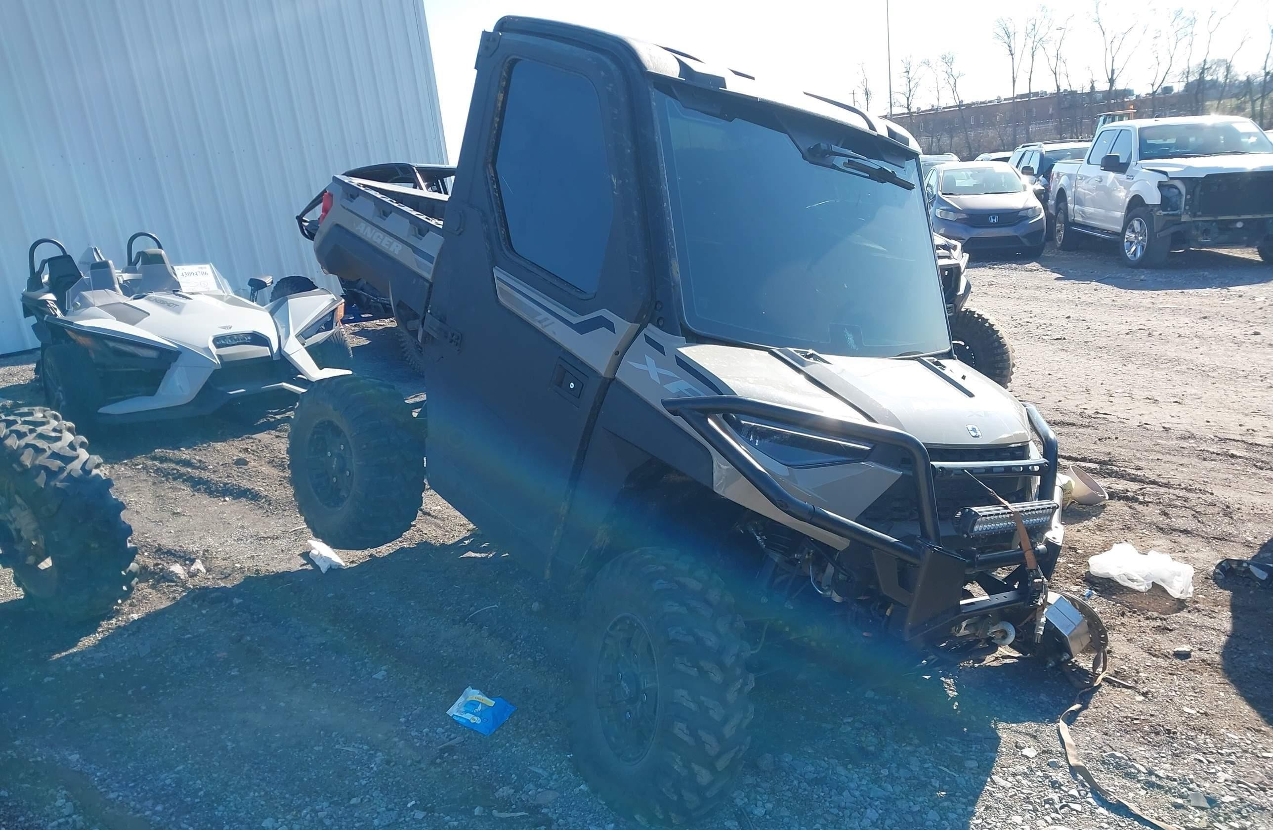 POLARIS RANGER 2024, 7 316 км, 2 бензин — фото с аукциона, доставка в Беларусь