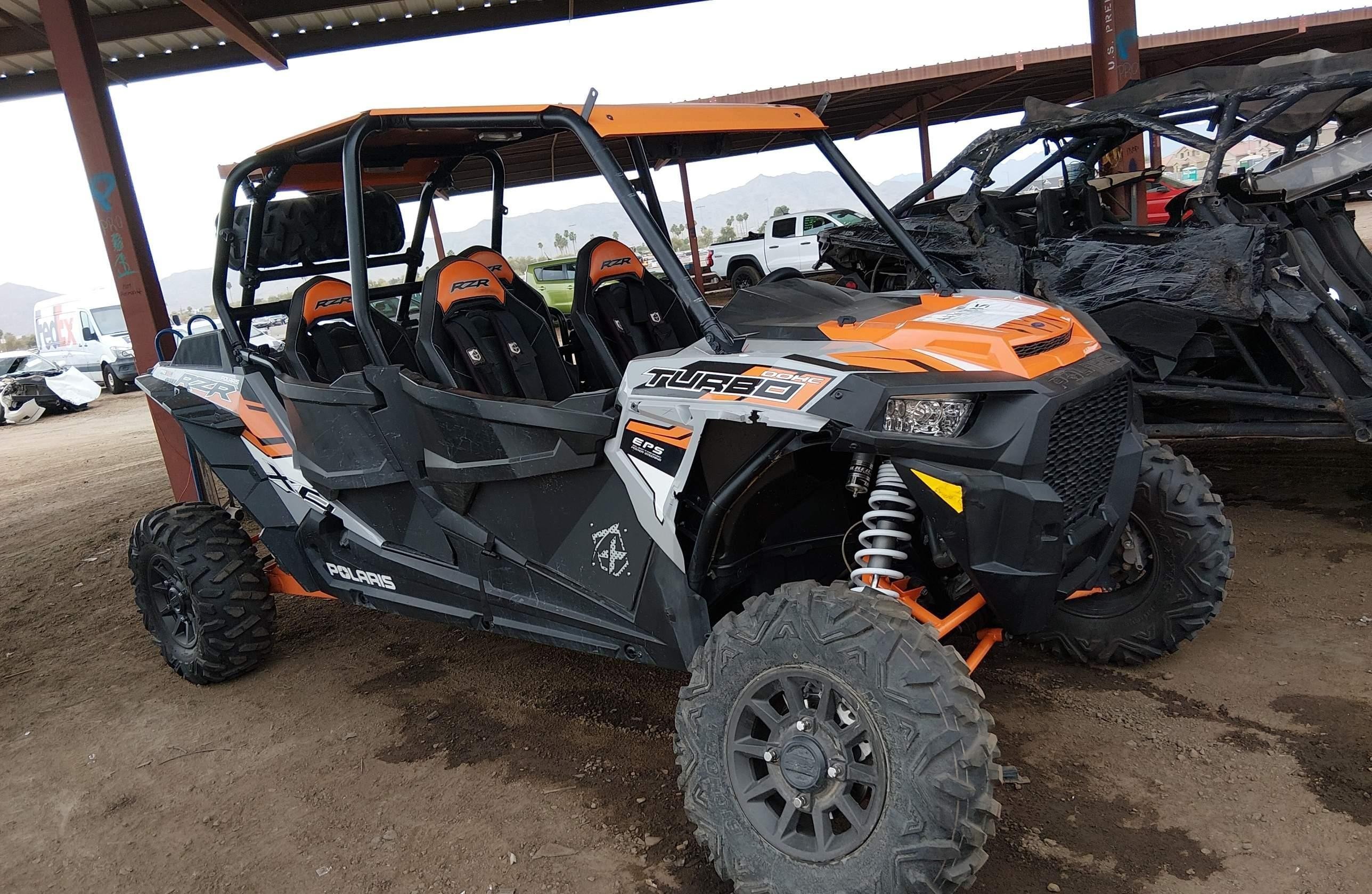 POLARIS RZR 2018, 2 882 км — фото с аукциона, доставка в Беларусь