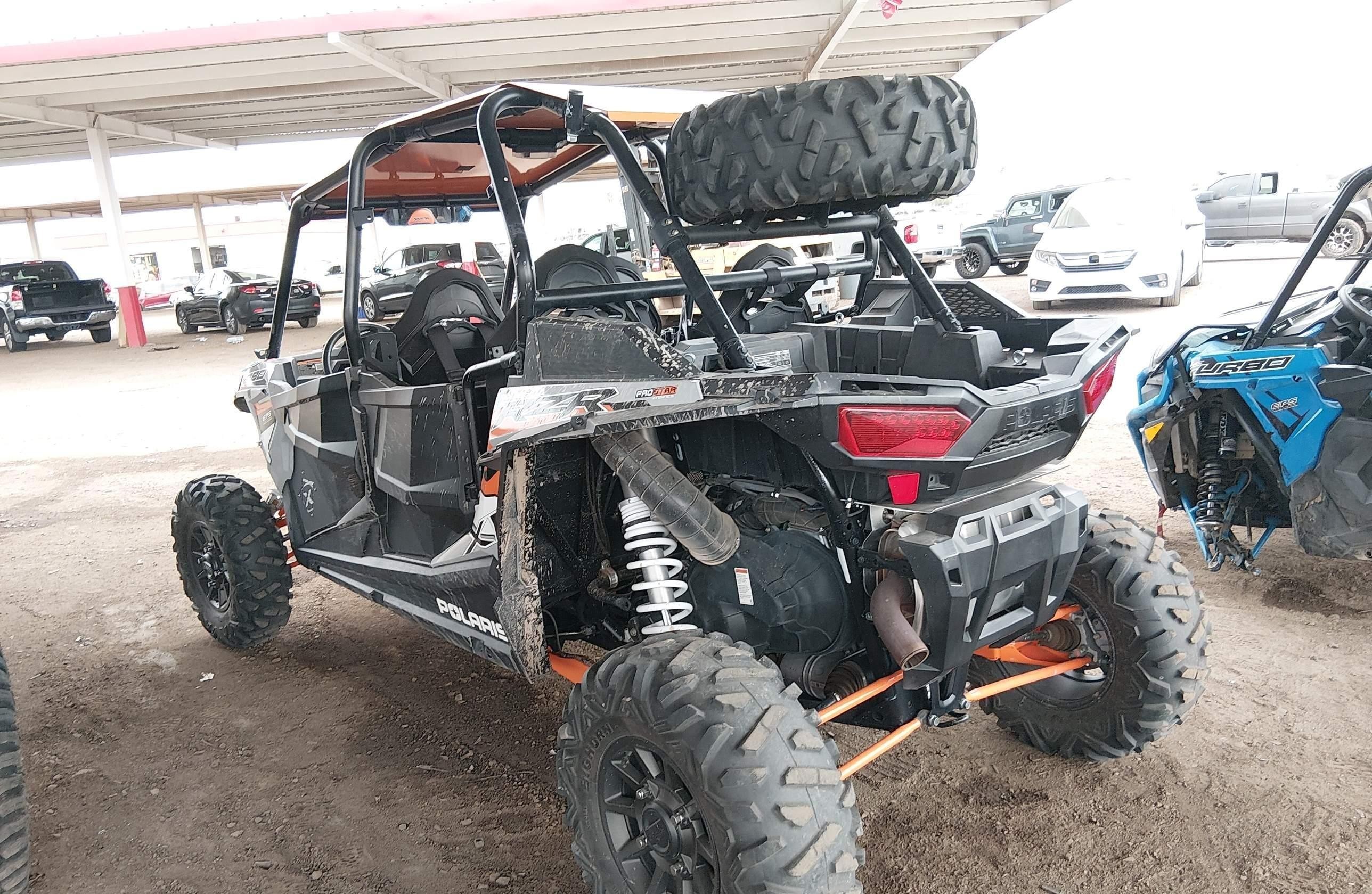 POLARIS RZR 2018, 2 882 км — фото 3