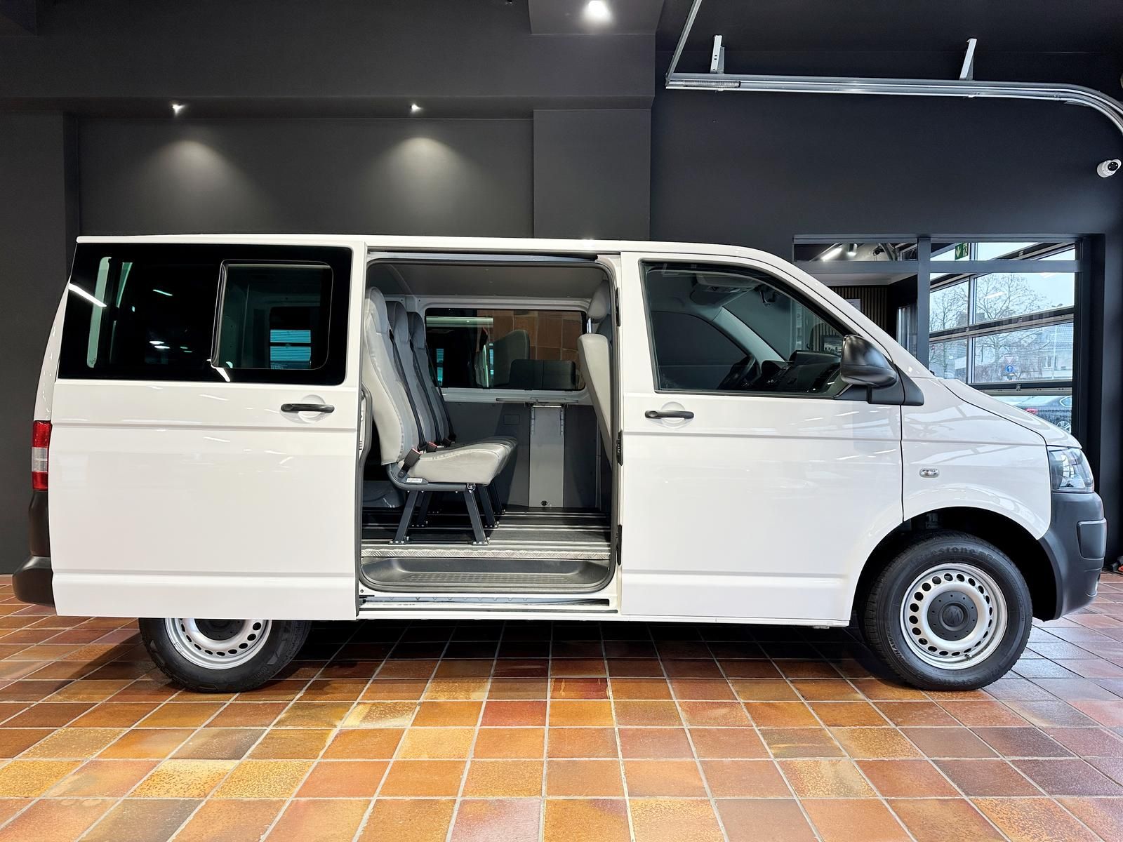 Volkswagen T5 Kombi 2014, 92 904 км, 103 kW (140 PS) дизель, schaltgetriebe — фото 2
