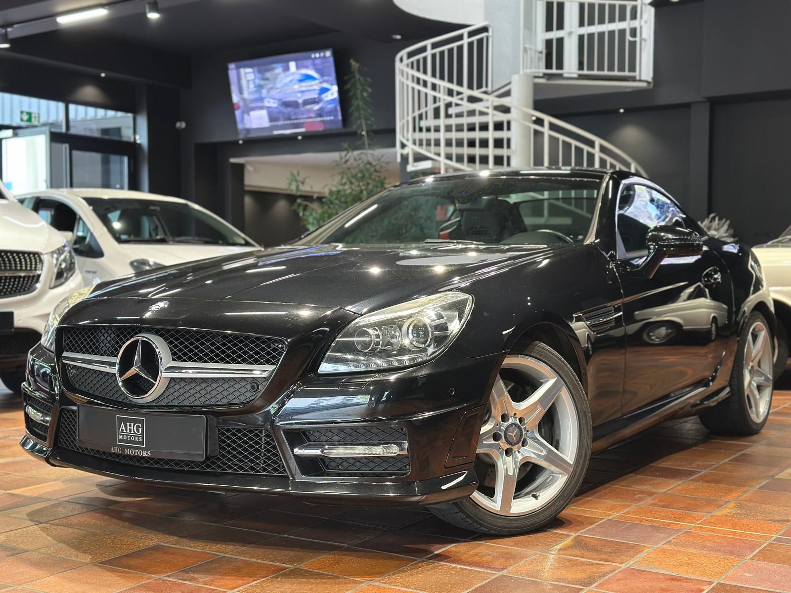 Mercedes-Benz SLK 350 2011, 69 854 км, 225 kW (306 PS) бензин, автомат — фото 2