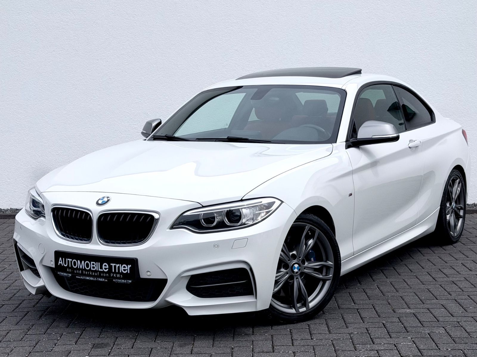 BMW M235 2014, 80 000 км, 240 kW (326 PS) бензин, schaltgetriebe — фото с аукциона, доставка в Беларусь