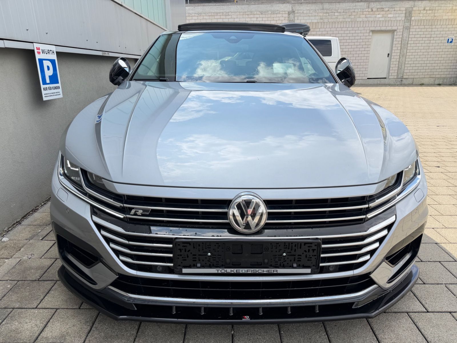 Volkswagen Arteon 2018, 119 800 км, 206 kW (280 PS) бензин, автомат — фото с аукциона, доставка в Беларусь