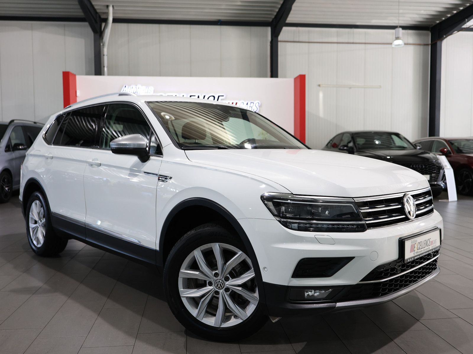 Volkswagen Tiguan Allspace 2019, 100 000 км, 140 kW (190 PS) бензин, автомат — фото 2