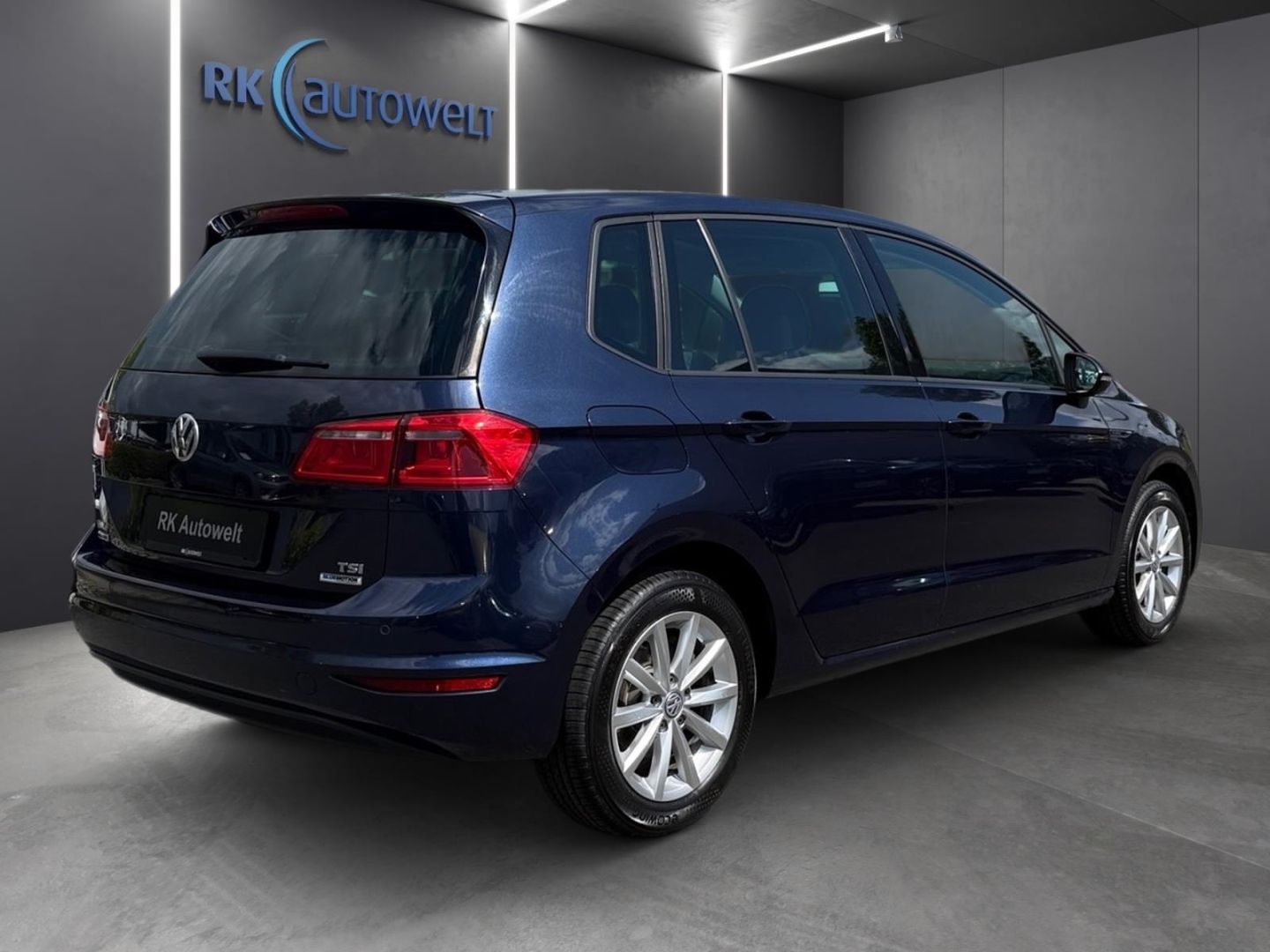 Volkswagen Golf Sportsvan 2015, 99 013 км, 63 kW (86 PS) бензин, schaltgetriebe — фото 4